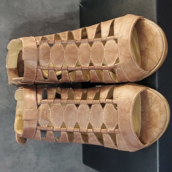 Women's Naturalizer Shoes - Picture 1 of 6